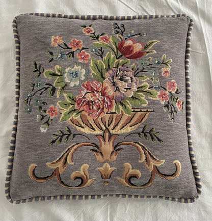 Victorian Bloom Pillow Case (Gray, Pack of 2)