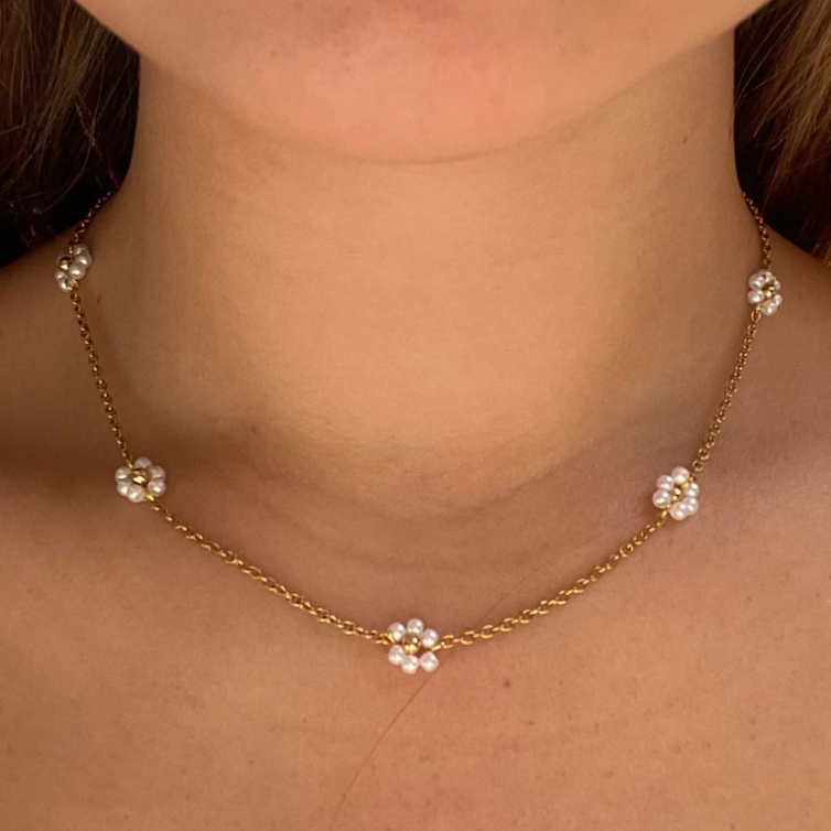 Daisy Necklace